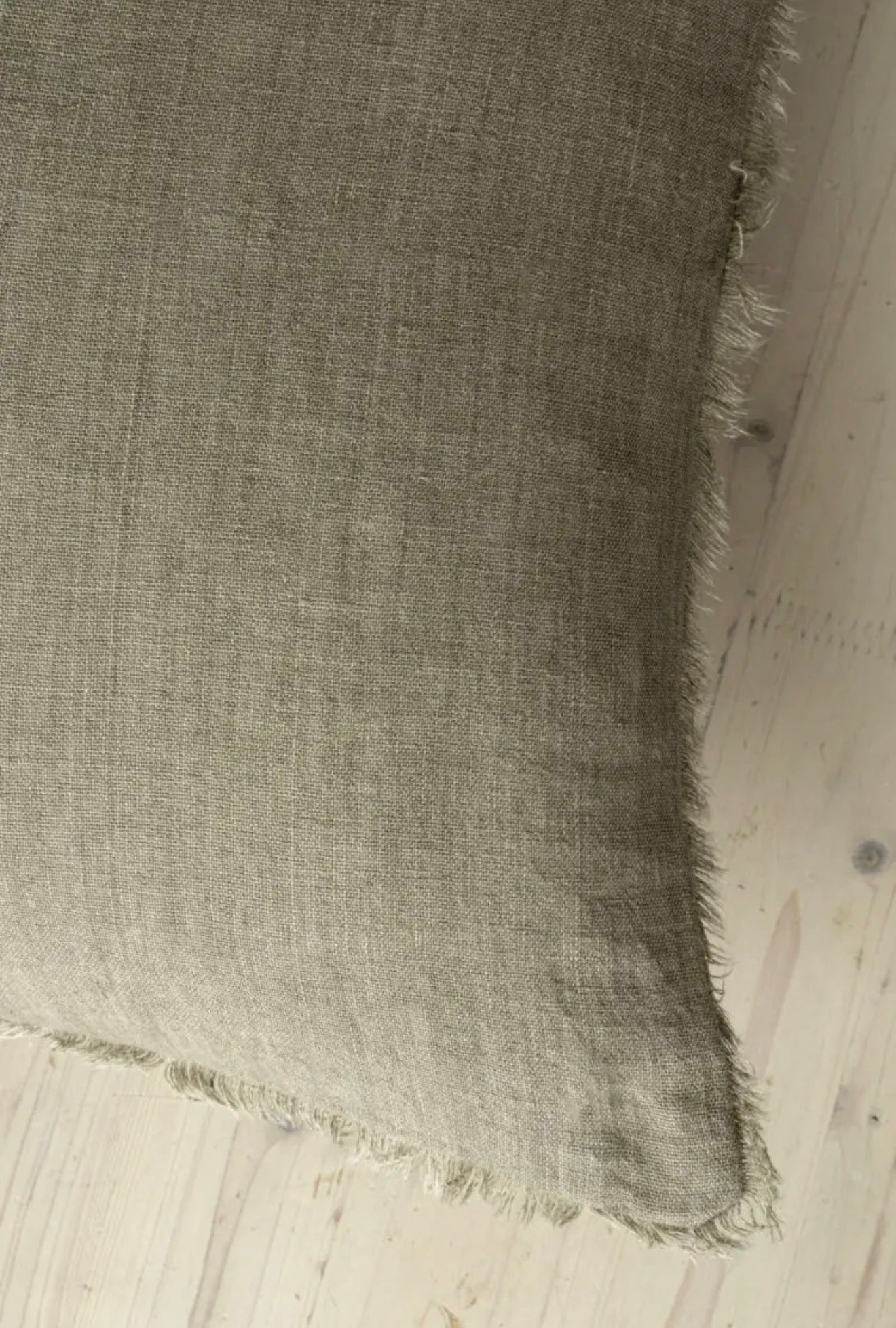 Lina Linen Pillow 24x24