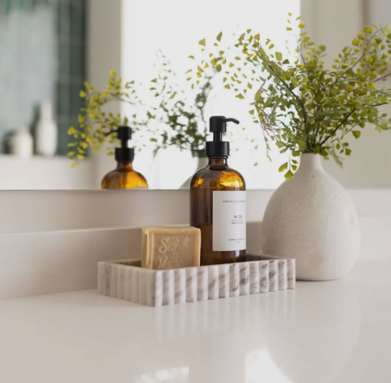 Scalloped Marble Fluted Tray